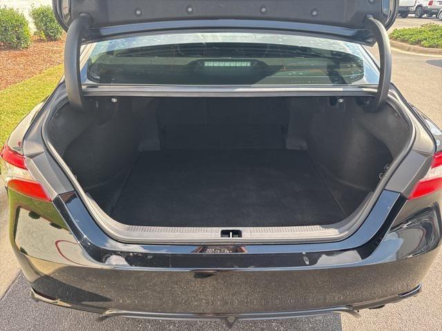 Photo of 2020 Midnight Black Metallic Toyota Camry