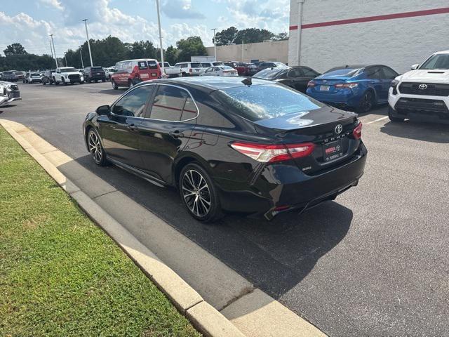Photo of 2020 Midnight Black Metallic Toyota Camry