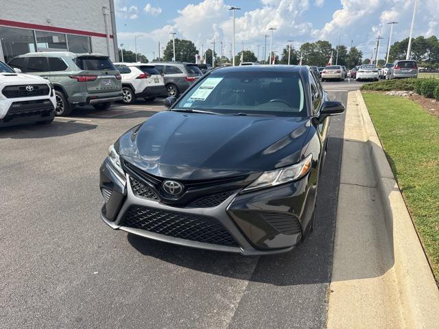 Photo of 2020 Midnight Black Metallic Toyota Camry