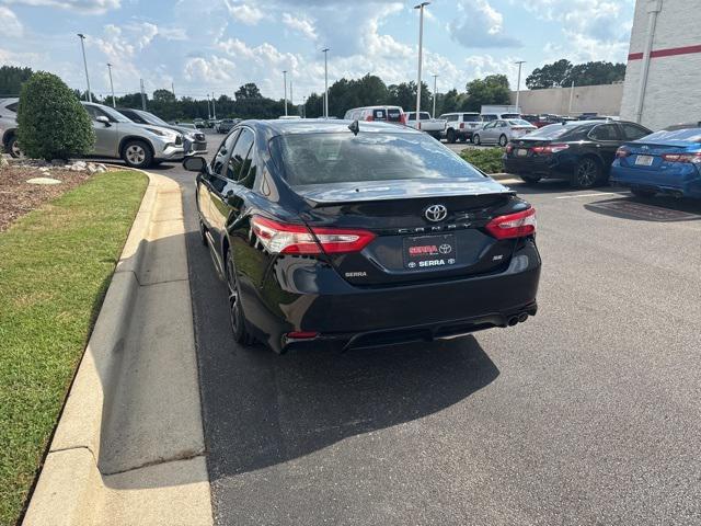 Photo of 2020 Midnight Black Metallic Toyota Camry