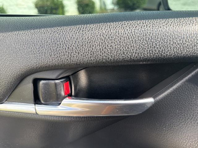 Photo of 2020 Midnight Black Metallic Toyota Camry