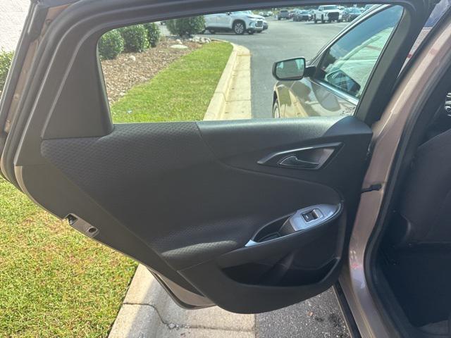 Photo of 2024 Mineral Gray Metallic Chevrolet Malibu