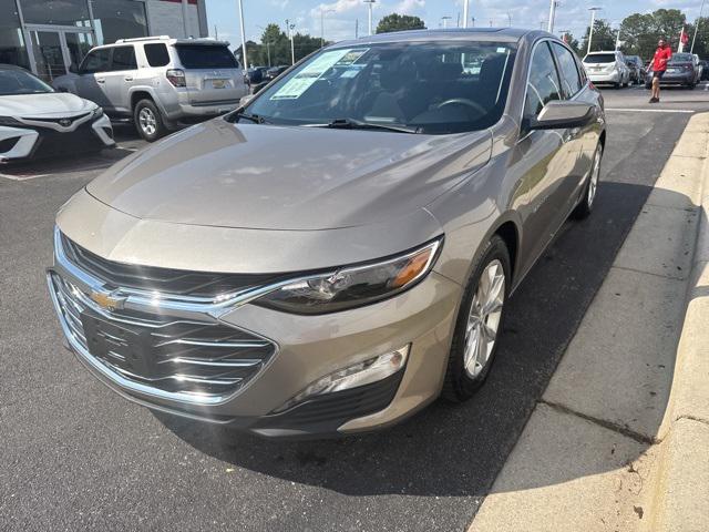 Photo of 2024 Mineral Gray Metallic Chevrolet Malibu