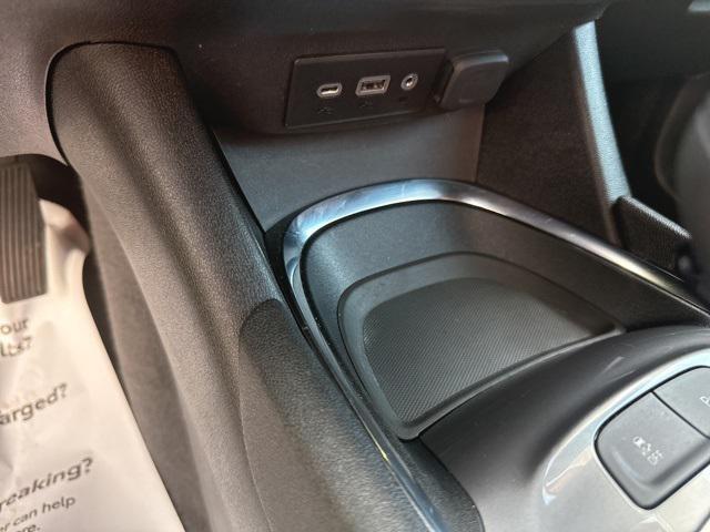 Photo of 2024 Mineral Gray Metallic Chevrolet Malibu