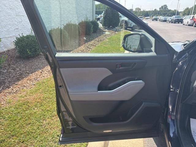 Photo of 2023 Blueprint Toyota Highlander