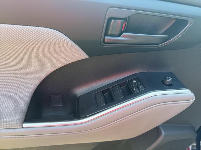 Photo of 2023 Blueprint Toyota Highlander