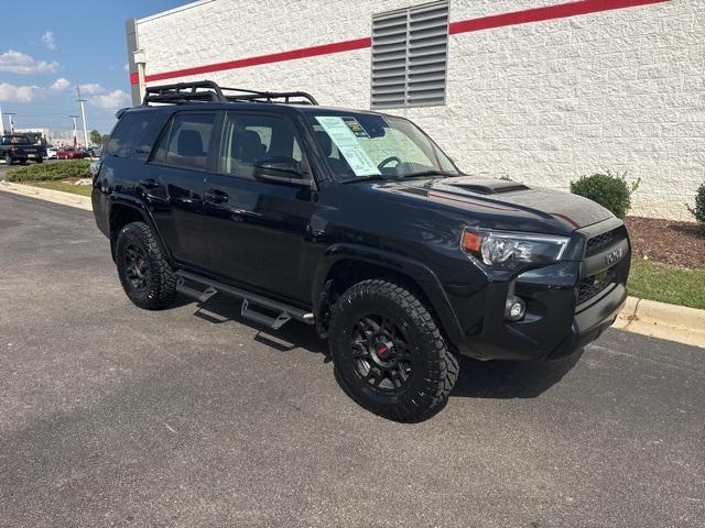 Photo of 2020 Midnight Black Metallic Toyota 4Runner