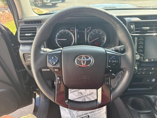 Photo of 2020 Midnight Black Metallic Toyota 4Runner
