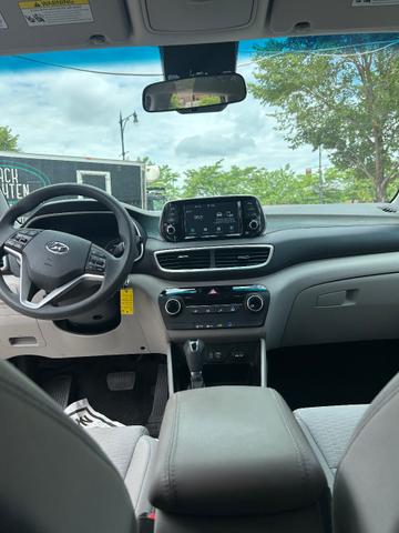 Photo of 2021 Gray Hyundai TUCSON