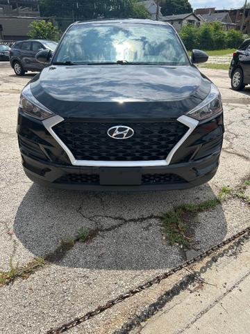 Photo of 2021 Gray Hyundai TUCSON