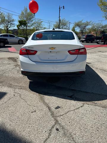 Photo of 2020 White Chevrolet Malibu