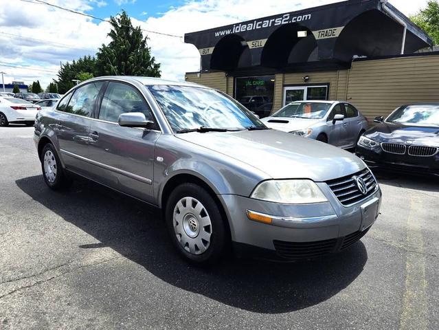 Photo of 2003 Pewter Volkswagen Passat
