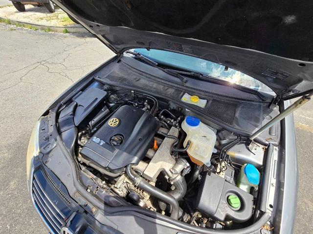 Photo of 2003 Pewter Volkswagen Passat
