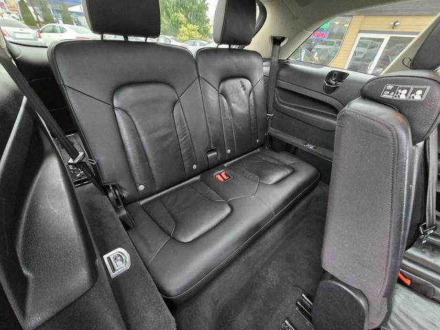Photo of 2012 Silver Audi Q7