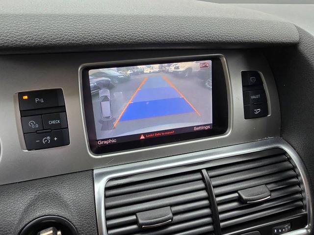 Photo of 2012 Silver Audi Q7