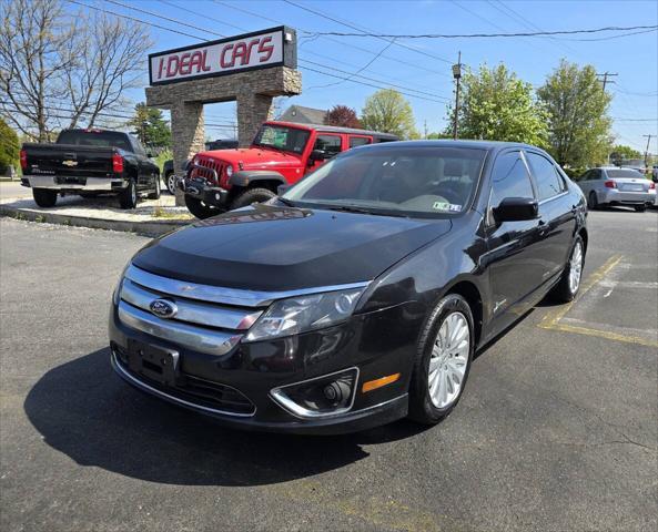 Photo of 2012 Black Ford Fusion Hybrid