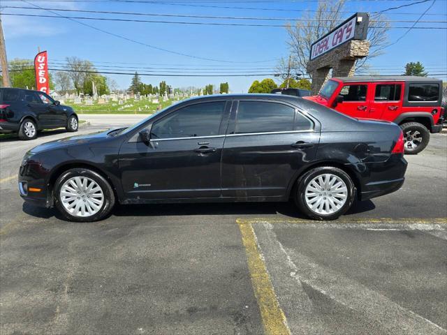Photo of 2012 Black Ford Fusion Hybrid