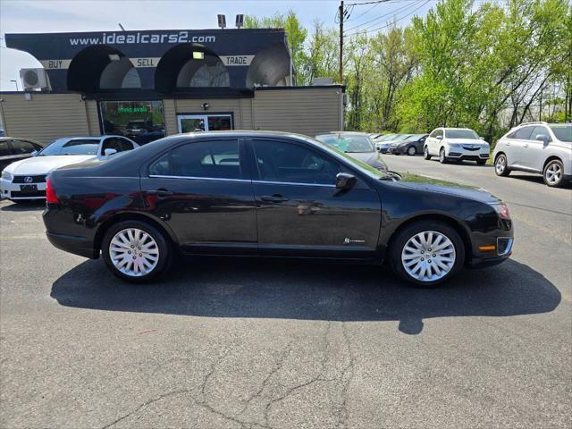 Photo of 2012 Black Ford Fusion Hybrid