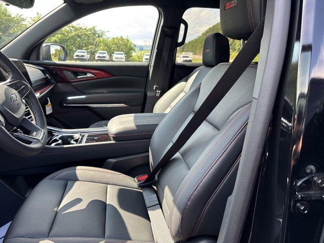 Photo of 2026 Mosaic Black Metallic Chevrolet Traverse