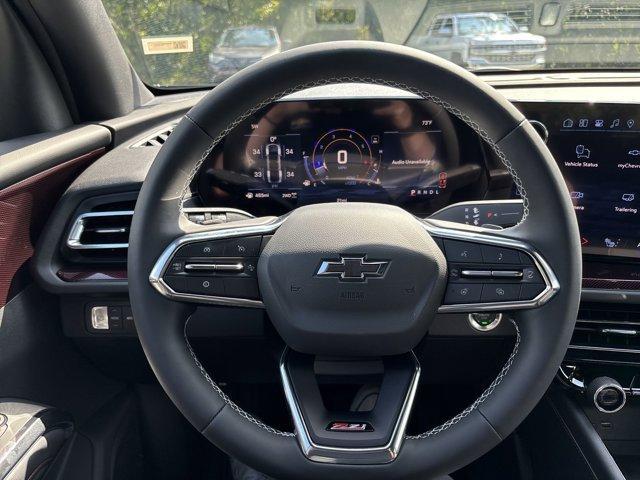 Photo of 2026 Mosaic Black Metallic Chevrolet Traverse