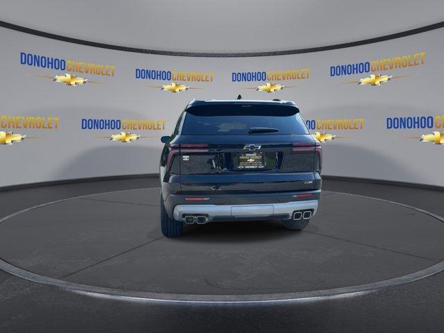 Photo of 2026 Mosaic Black Metallic Chevrolet Traverse