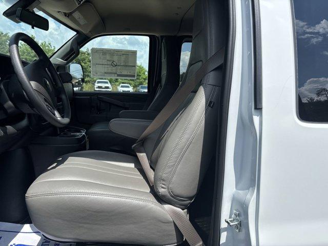 Photo of 2025 Summit White Chevrolet Express 3500