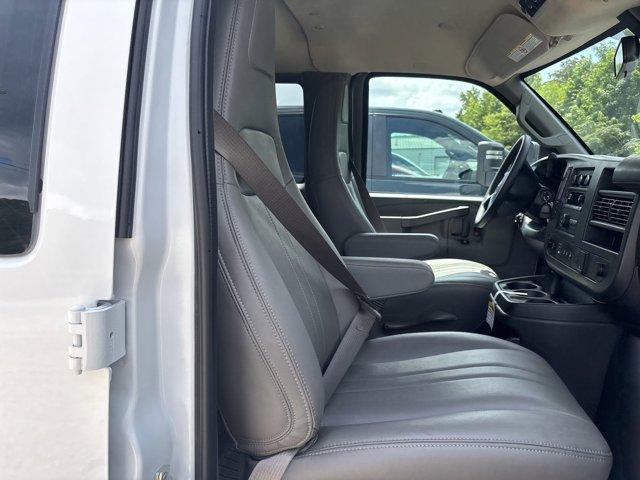 Photo of 2025 Summit White Chevrolet Express 3500
