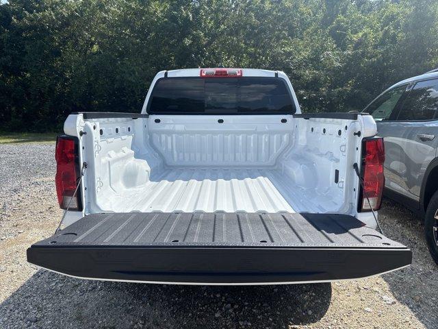 Photo of 2026 Summit White Chevrolet Colorado