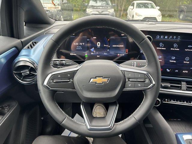 Photo of 2026 Black Chevrolet Equinox EV