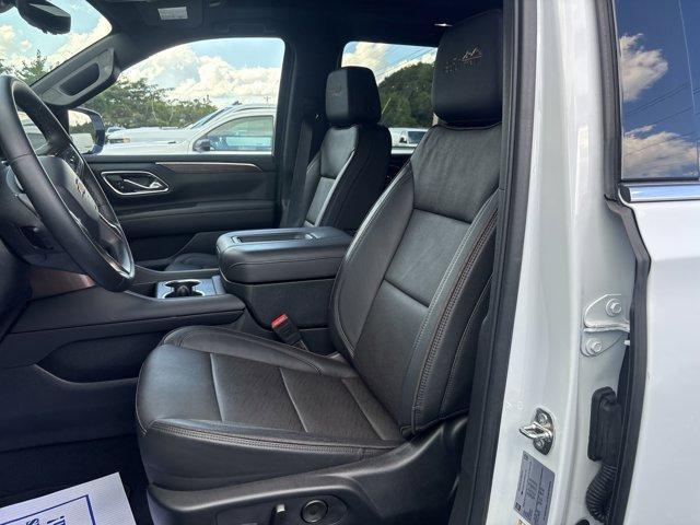 Photo of 2024 Summit White Chevrolet Tahoe