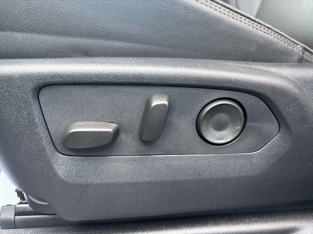 Photo of 2024 Summit White Chevrolet Tahoe