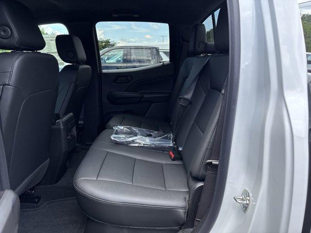 Photo of 2026 Summit White Chevrolet Colorado