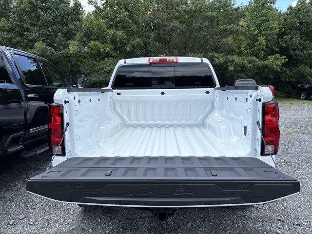Photo of 2026 Summit White Chevrolet Colorado