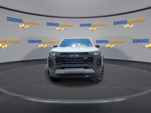 Photo of 2026 Summit White Chevrolet Colorado