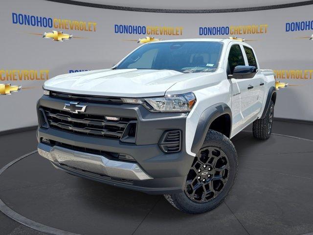 Photo of 2026 Summit White Chevrolet Colorado