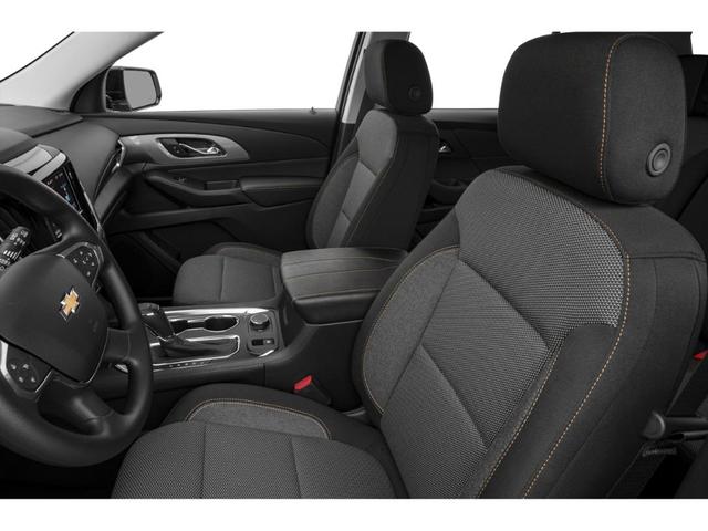 Photo of 2020 Silver Ice Metallic Chevrolet Traverse