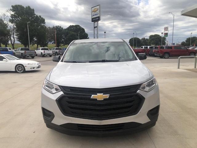 Photo of 2020 Silver Ice Metallic Chevrolet Traverse