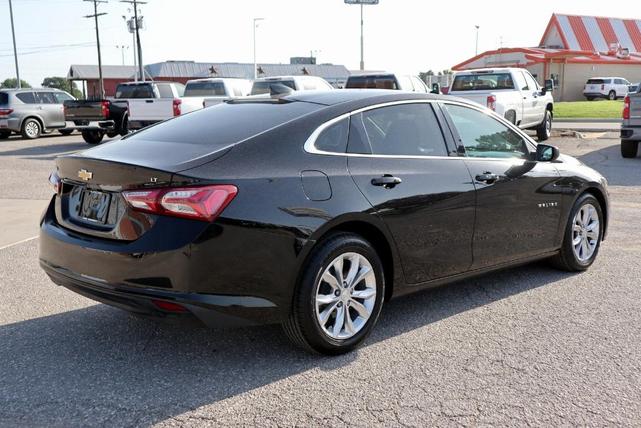 Photo of 2019 Mosaic Black Metallic Chevrolet Malibu