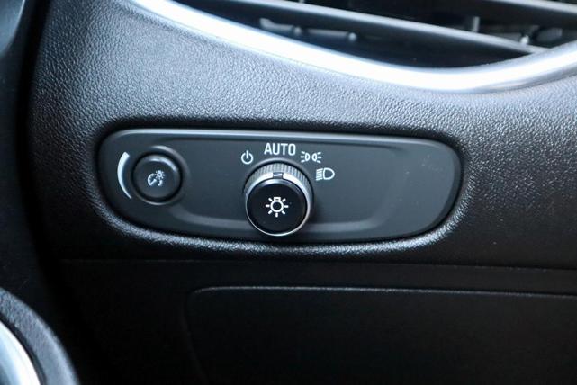 Photo of 2019 Mosaic Black Metallic Chevrolet Malibu