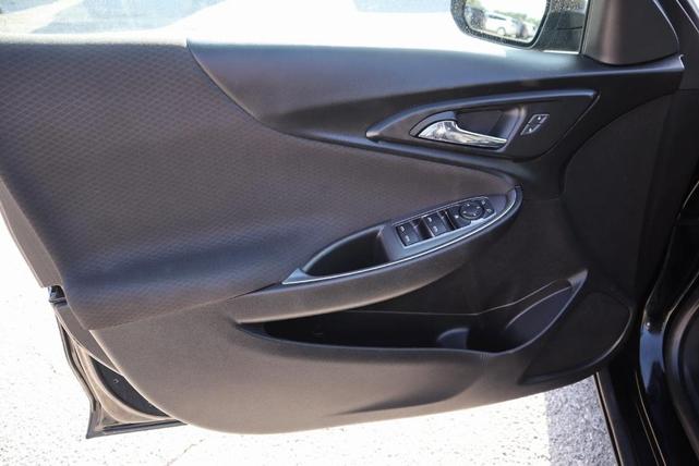 Photo of 2019 Mosaic Black Metallic Chevrolet Malibu