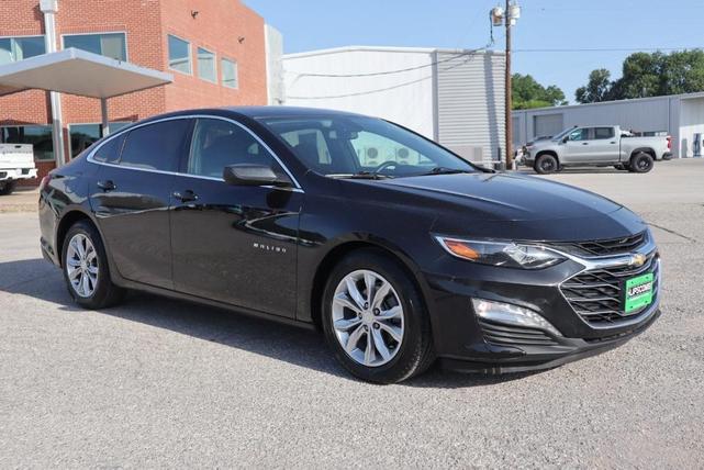 Photo of 2019 Mosaic Black Metallic Chevrolet Malibu