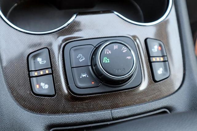 Photo of 2022 Satin Steel Metallic GMC Acadia