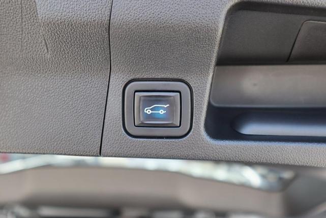 Photo of 2022 Satin Steel Metallic GMC Acadia