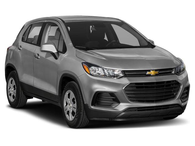 Photo of 2018 Silver Ice Metallic Chevrolet Trax