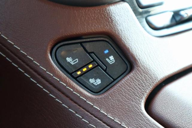 Photo of 2020 Black Chevrolet Tahoe