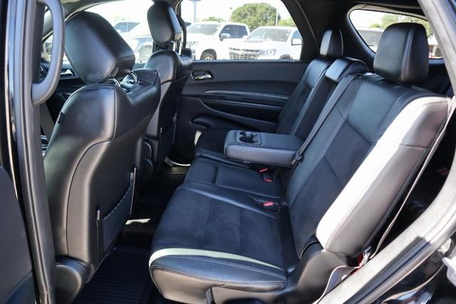 Photo of 2022 DB Black Crystal Clearcoat Dodge Durango