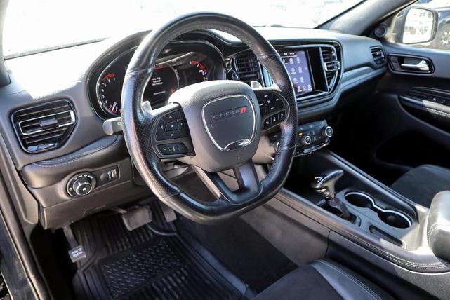 Photo of 2022 DB Black Crystal Clearcoat Dodge Durango