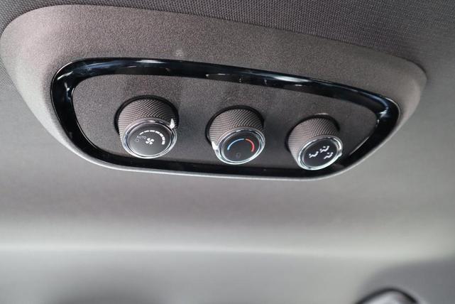 Photo of 2022 DB Black Crystal Clearcoat Dodge Durango