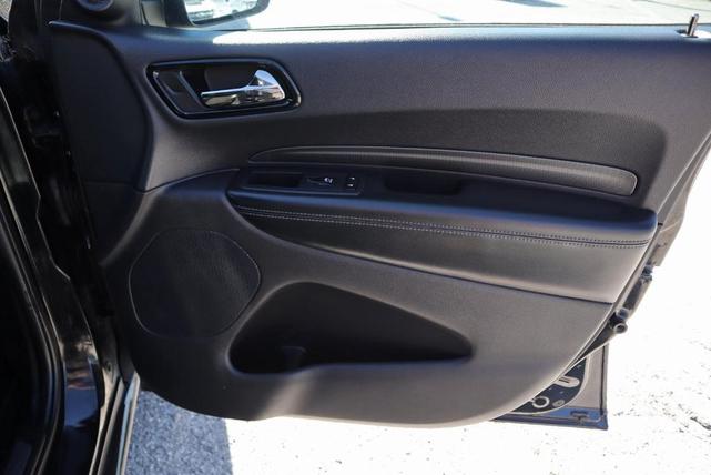 Photo of 2022 DB Black Crystal Clearcoat Dodge Durango