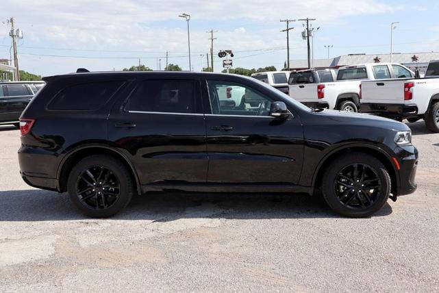 Photo of 2022 DB Black Crystal Clearcoat Dodge Durango